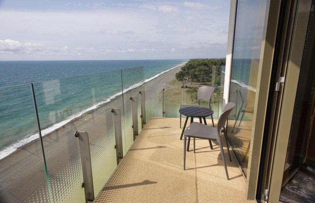 Miramare Magnetic Beach Hotel Kobuleti Exteriör bild